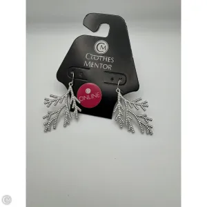 Earrings Dangle/drop By Clothes Mentor